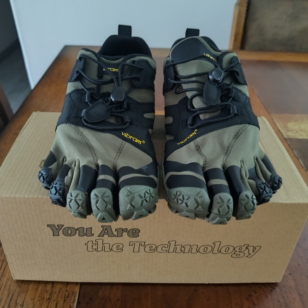 Vibram FiveFingers Black and Olive Toe Shoes